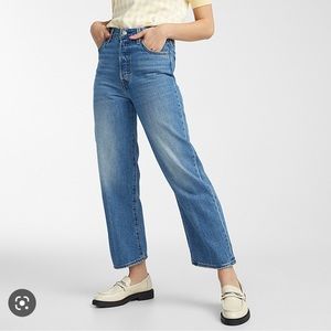 Levi’s Ribcage Straight Cut